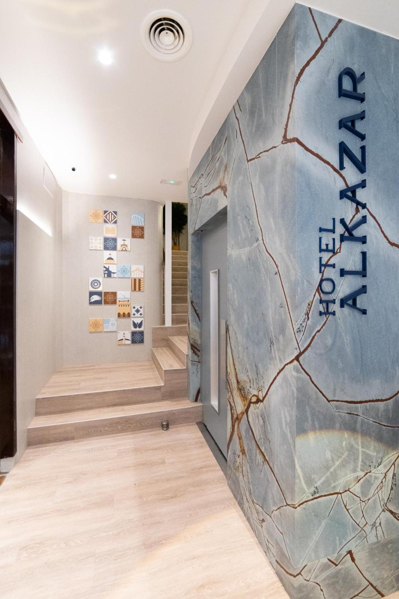 Hotel Alkazar Valencia Luaran gambar