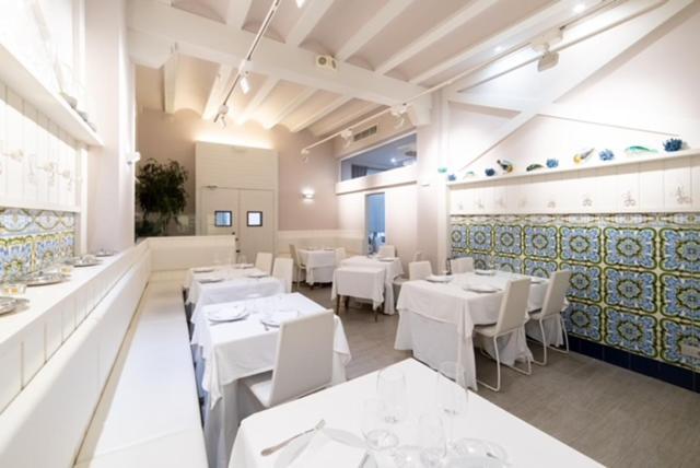 Hotel Alkazar Valencia Luaran gambar