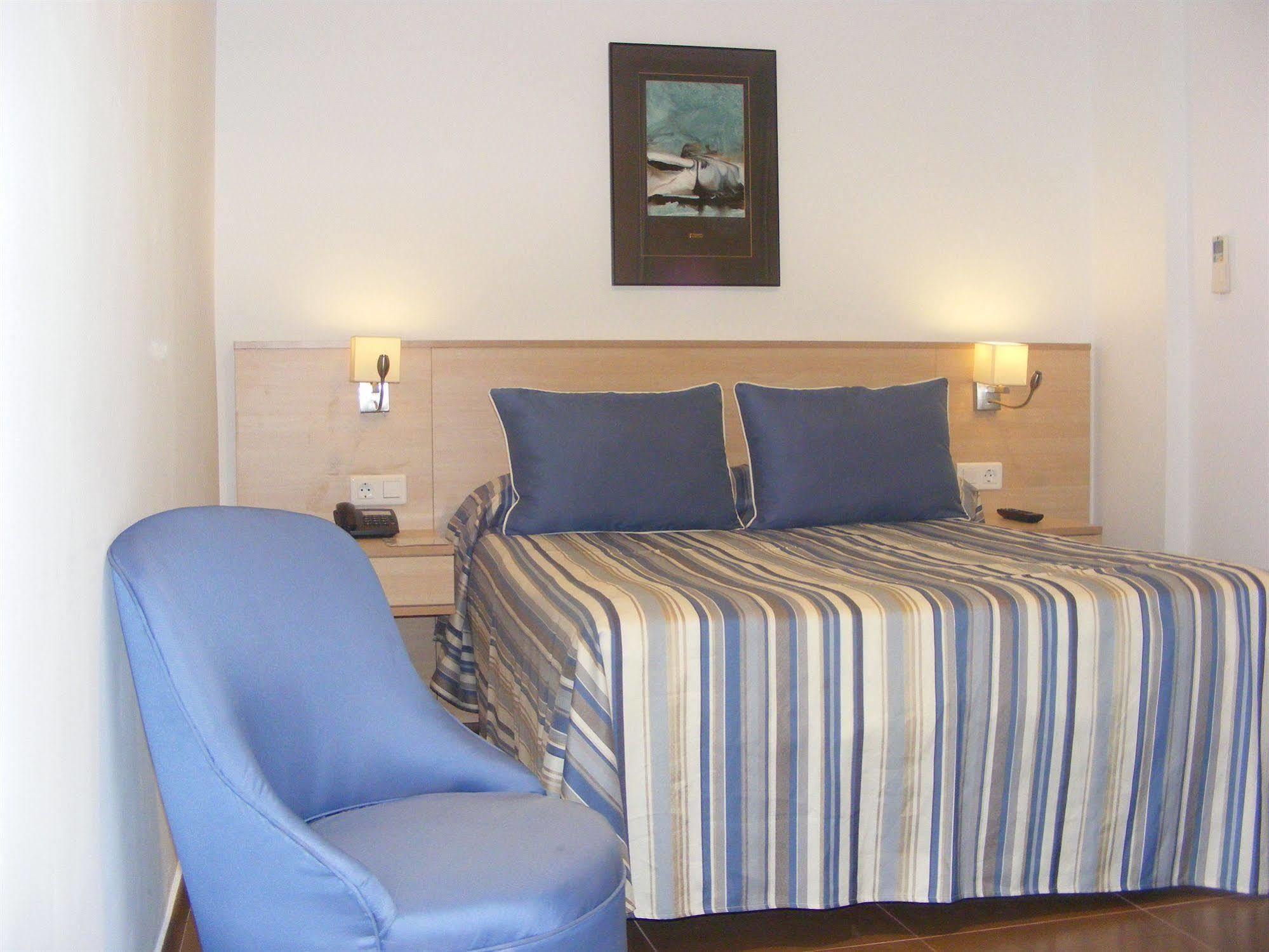 Hotel Alkazar Valencia Luaran gambar